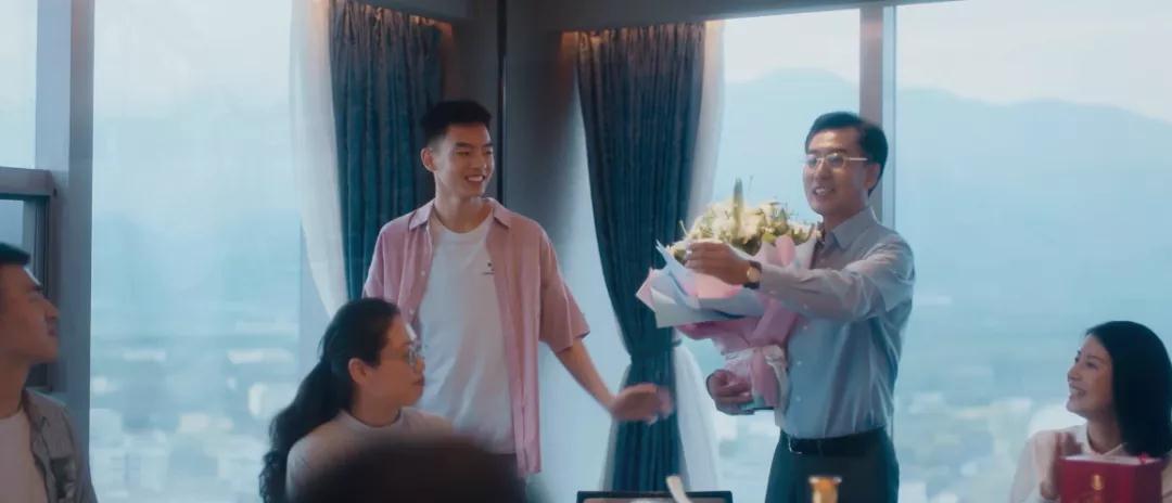 <b>春节走亲访友 选择郭大师御酒</b>